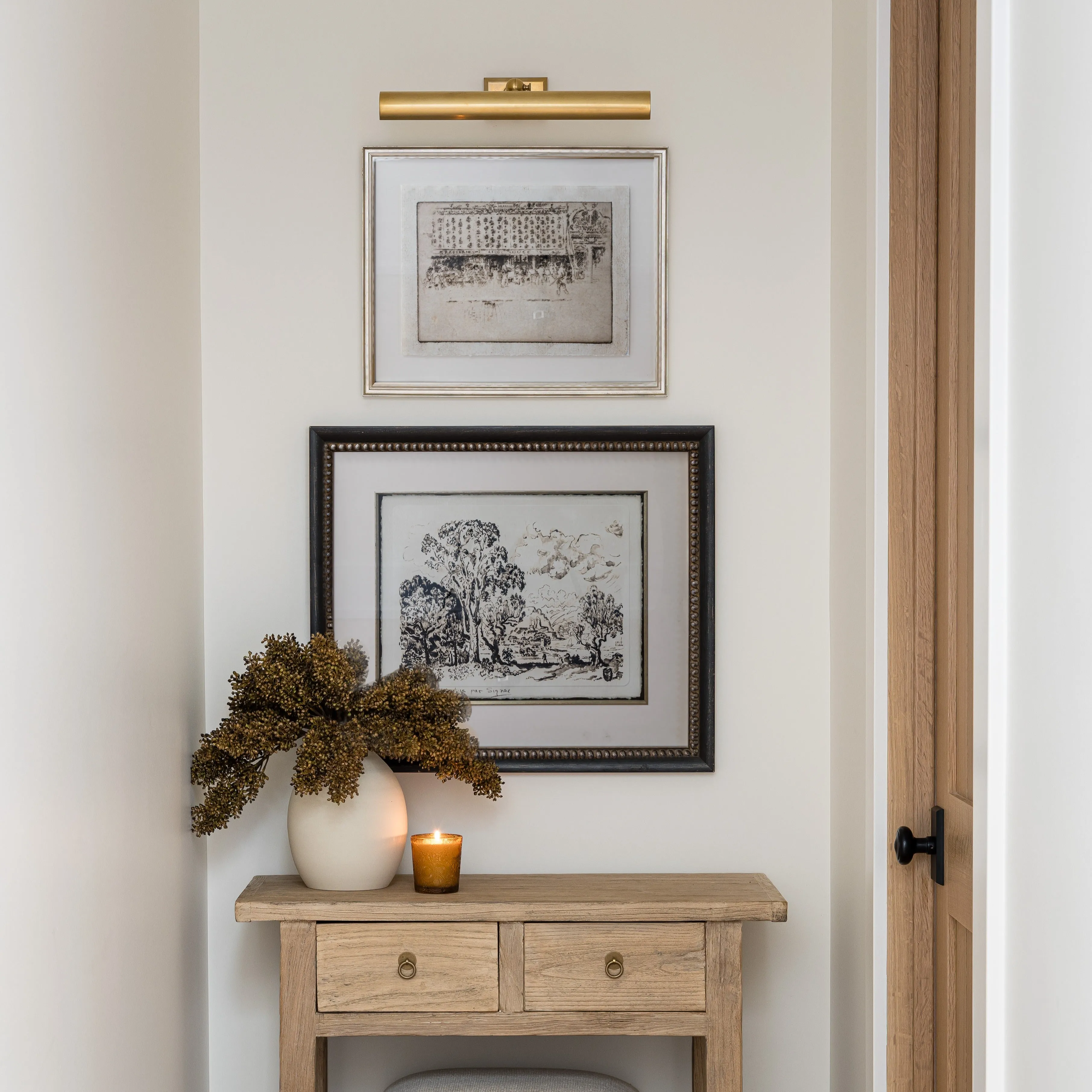 18" Cabinet Maker's Picture Light