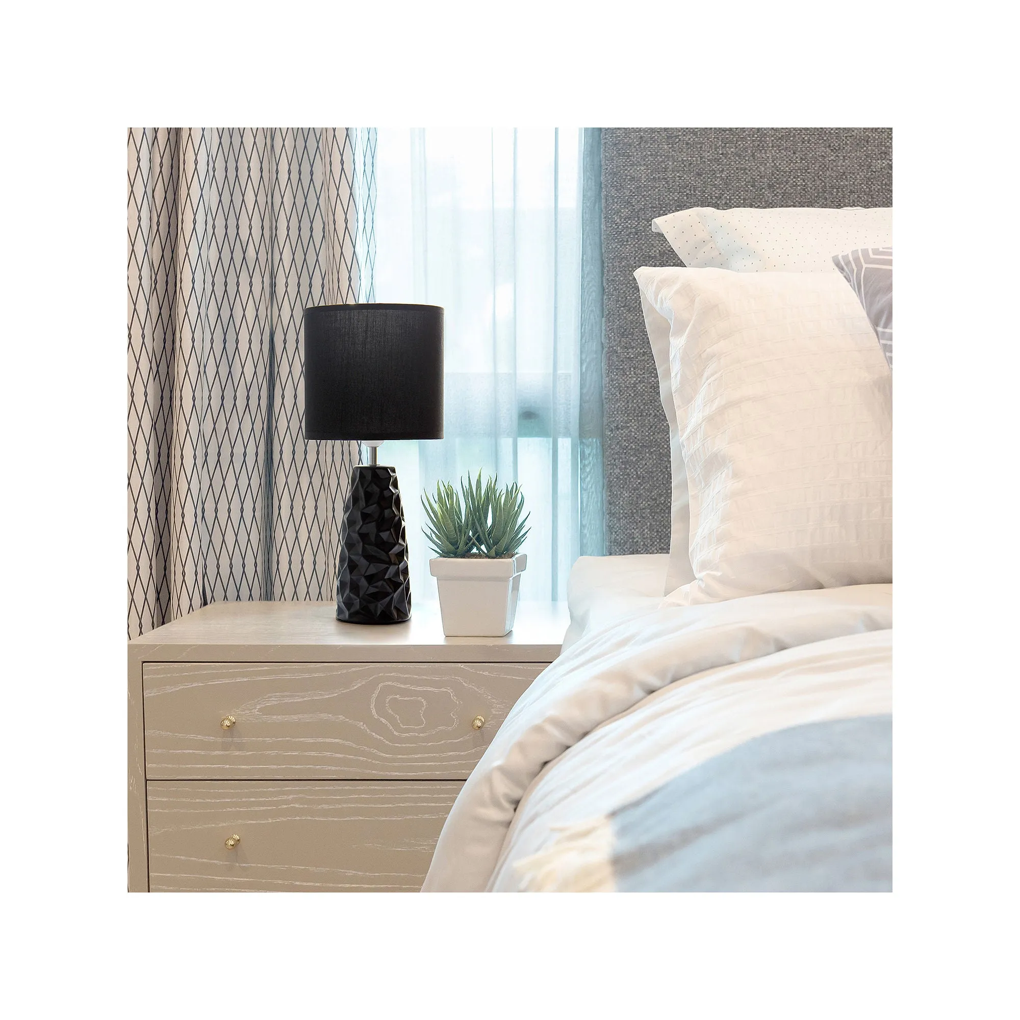 Asstd National Brand Simple Designs Sculpted Ceramic Table Lamp LT2083-BLK - BLACK ONE SIZE