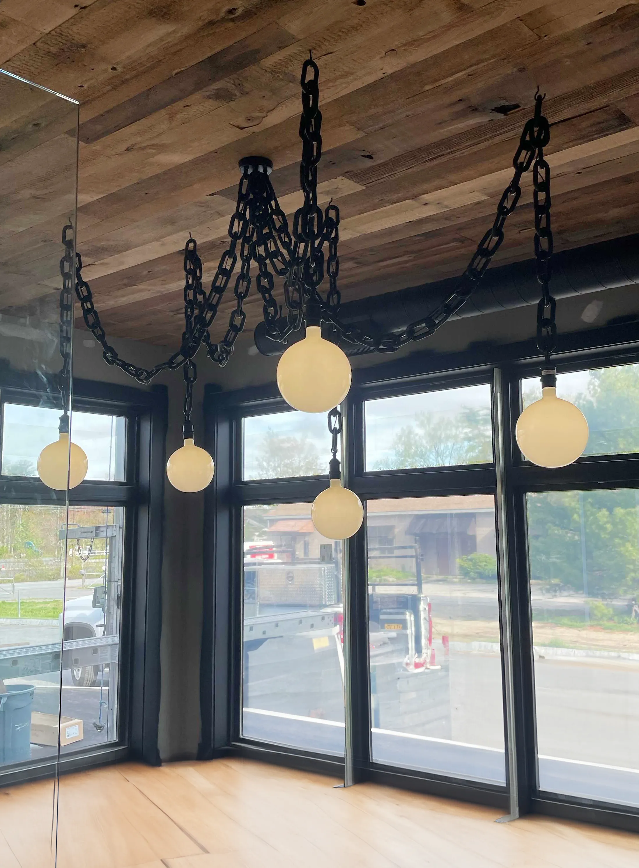 Customize: Swag Chandelier - Thick Chain with Globe Shades