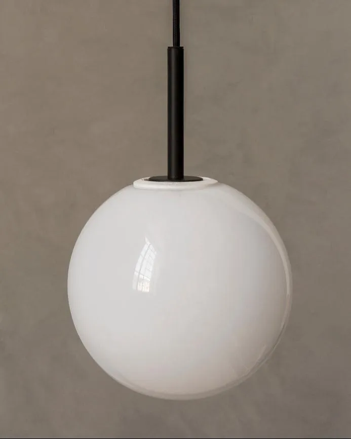Elegant Spherical Pendant | TR Bulb