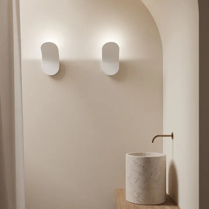 Modern Curved Exterior Wall Light