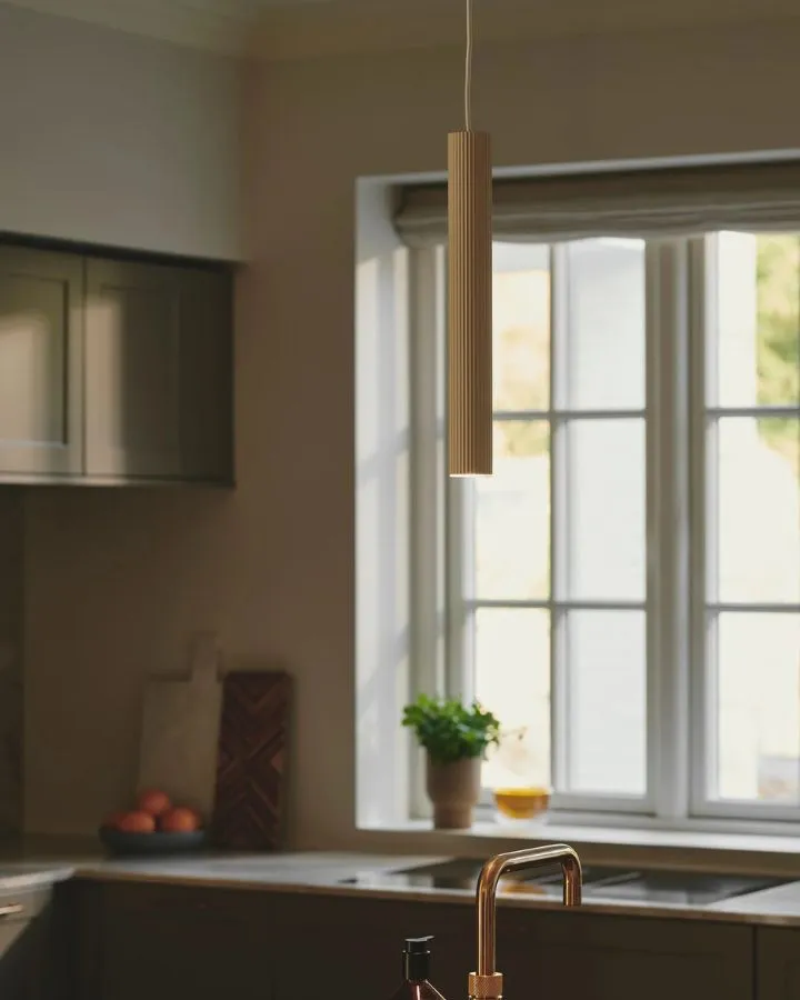Reeded Metal Vertical Pendant